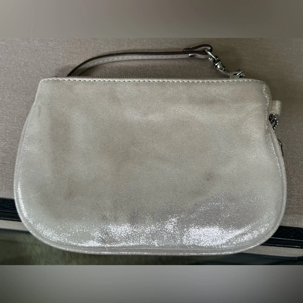 Coach Op Art Metallic Shimmer Silver Poppy Graffiti Wristlet Pouch Bag